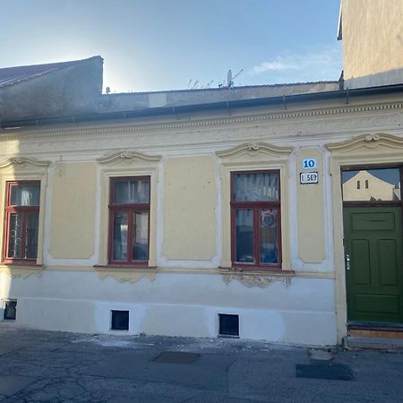 Apartment By The City Wall Кошице Экстерьер фото