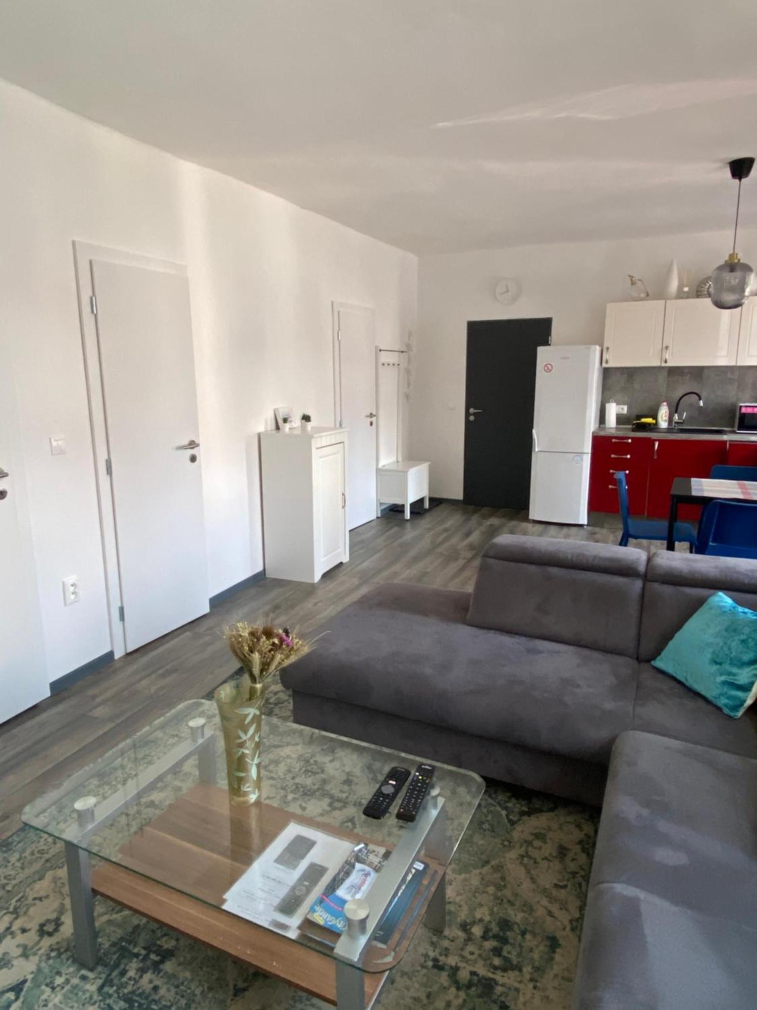 Apartment By The City Wall Кошице Экстерьер фото